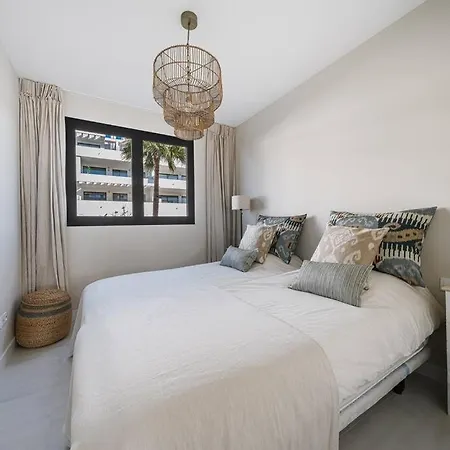 Eclectic 3bd Beach At Walking Distance *