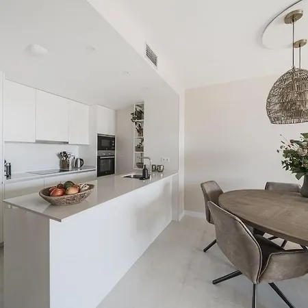 Apartment Eclectic 3bd Beach At Walking Distance Estepona