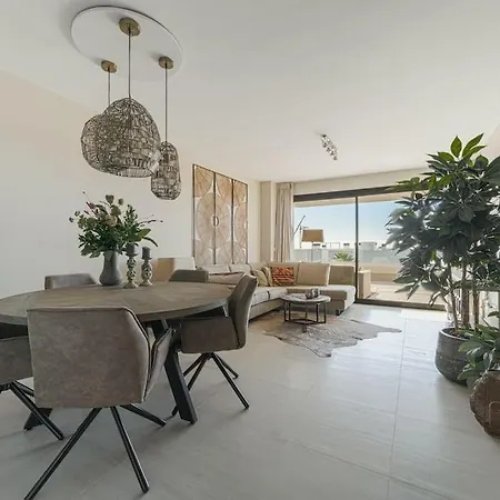 Eclectic 3bd Beach At Walking Distance * Estepona